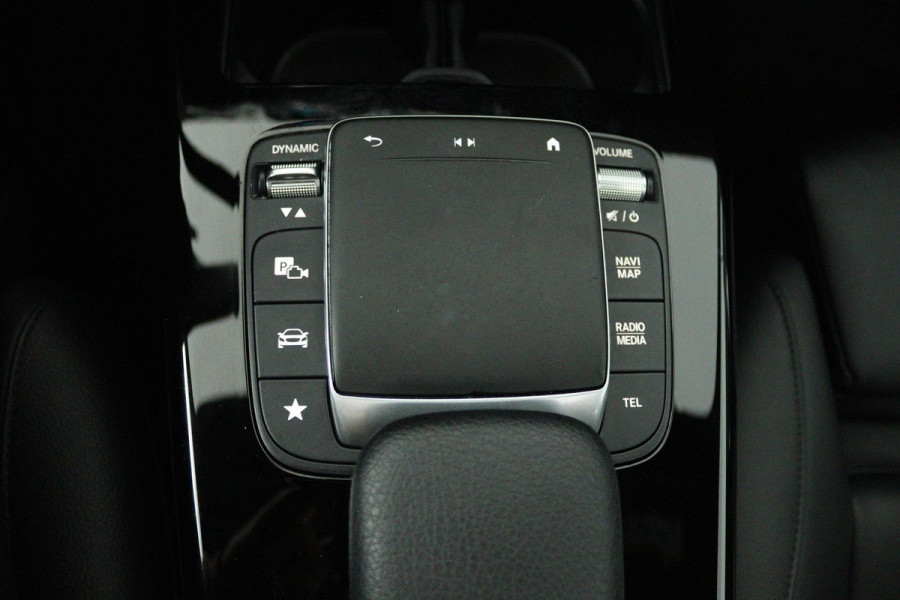 Mercedes-Benz A-Klasse 250 e Business Solution Luxury Limited (PANORAMADAK, SFEERVERLICHTING, CAMERA, ELEKT. STOELEN, 1e EIGENAAR)