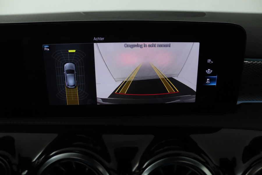 Mercedes-Benz A-Klasse 250 e Business Solution Luxury Limited (PANORAMADAK, SFEERVERLICHTING, CAMERA, ELEKT. STOELEN, 1e EIGENAAR)