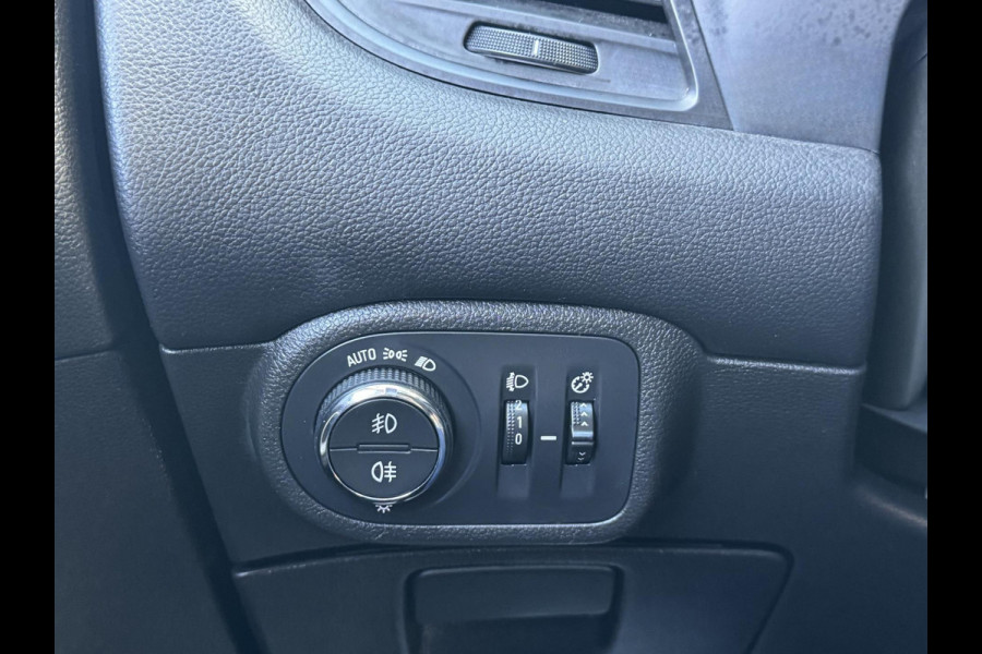 Opel Zafira 1.6 Turbo 120 Jahre Edition 7persoons I Navigatie I Airco I PDC I Achteruitrij camera I LED I Trekhaak I Dealer onderh