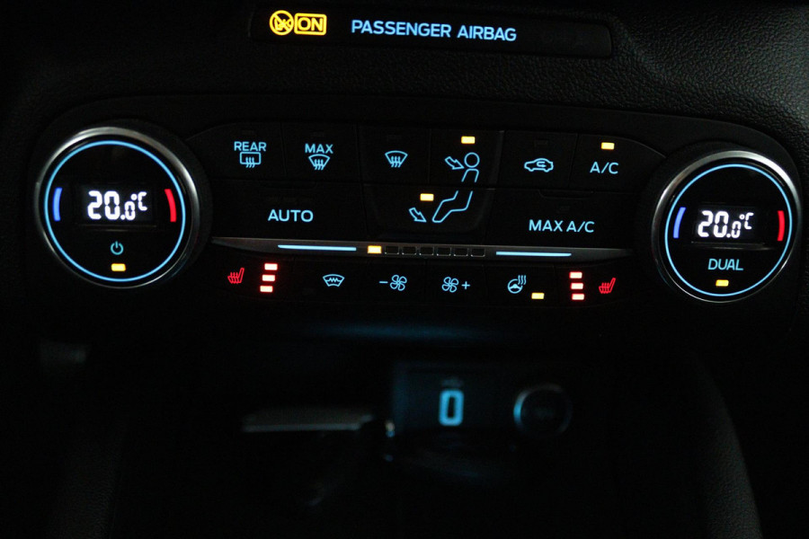 Ford FOCUS Wagon 1.0 EcoBoost Titanium Business (NAVIGATIE, STUUR-/STOELVERWARMING, 1e EIGENAAR, GOED ONDERHOUDEN)