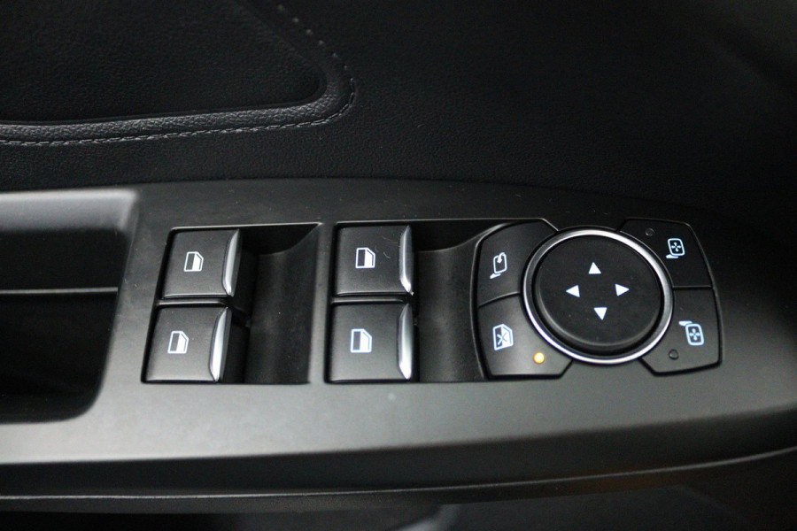 Ford FOCUS Wagon 1.0 EcoBoost Titanium Business (NAVIGATIE, STUUR-/STOELVERWARMING, 1e EIGENAAR, GOED ONDERHOUDEN)