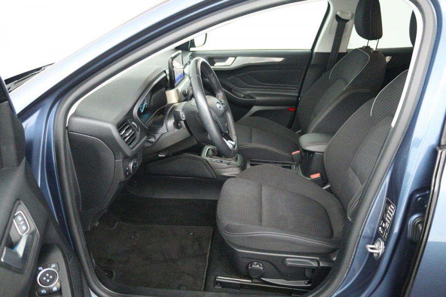 Ford FOCUS Wagon 1.0 EcoBoost Titanium Business (NAVIGATIE, STUUR-/STOELVERWARMING, 1e EIGENAAR, GOED ONDERHOUDEN)