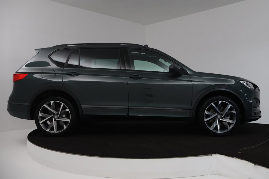 Seat Tarraco 1.4 TSI e-Hybrid PHEV FR Business (PANORAMADAK, CAMERA, STUURVERWARMING, DEALER ONDERHOUDEN, CARPLAY)