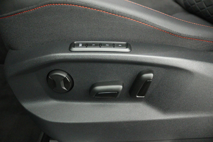 Seat Tarraco 1.4 TSI e-Hybrid PHEV FR Business (PANORAMADAK, CAMERA, STUURVERWARMING, DEALER ONDERHOUDEN, CARPLAY)