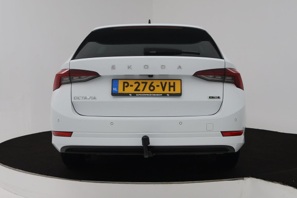 Škoda Octavia Combi 1.0 e-TSI Business Edition Plus Automaat (NAVIGATIE, TREKHAAK, STOELVERWARMING, CARPLAY, GOED ONDERHOUDEN)