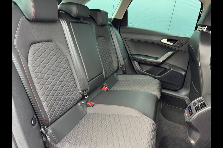 Seat Leon Sportstourer 1.5 TSI FR * Camera * Side Assist * Carplay * Virtual Cockpit *