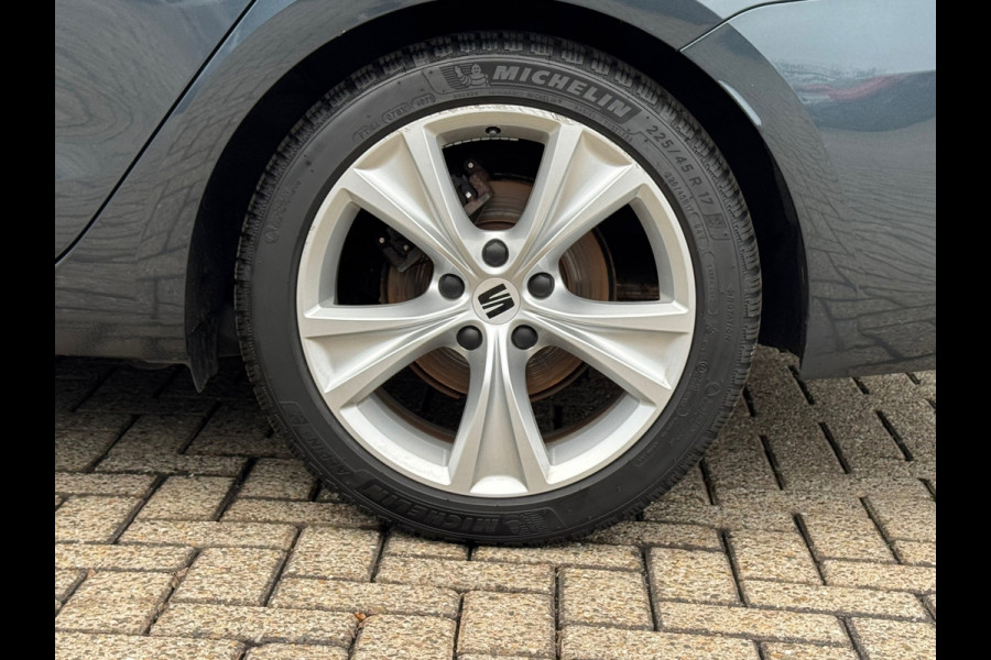 Seat Leon Sportstourer 1.5 TSI FR * Camera * Side Assist * Carplay * Virtual Cockpit *