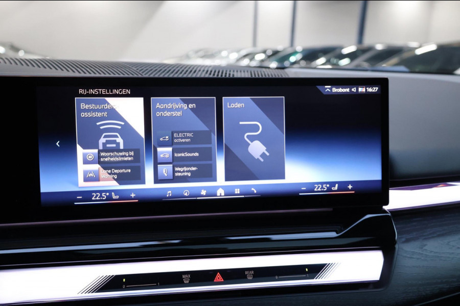 BMW 5 Serie 550e xDrive M-Performance LASERLIGHT/BOWERS & WILKINS/PANO/LEDER/HUD/20" LMV/360 CAM/ACC/ECC/FABRIEKSGARANTIE!