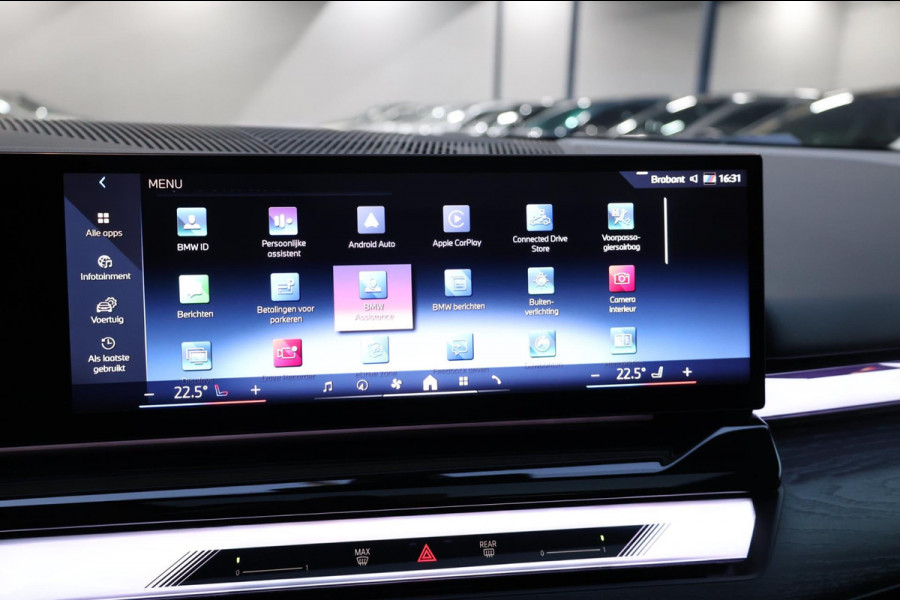 BMW 5 Serie 550e xDrive M-Performance LASERLIGHT/BOWERS & WILKINS/PANO/LEDER/HUD/20" LMV/360 CAM/ACC/ECC/FABRIEKSGARANTIE!