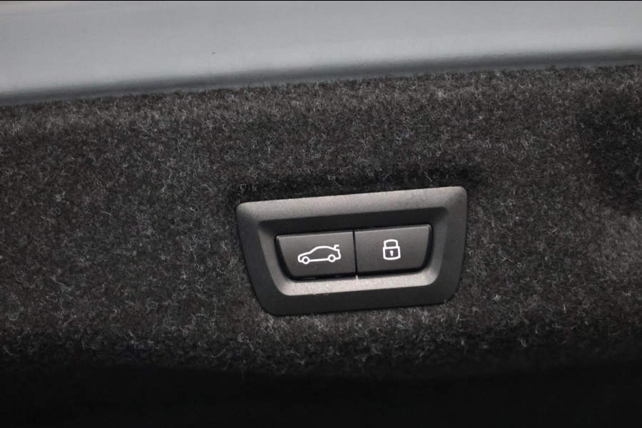 BMW 5 Serie 550e xDrive M-Performance LASERLIGHT/BOWERS & WILKINS/PANO/LEDER/HUD/20" LMV/360 CAM/ACC/ECC/FABRIEKSGARANTIE!