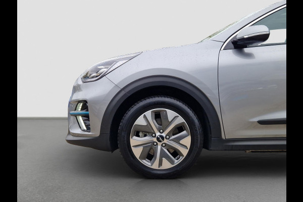 Kia e-Niro DynamicPlusLine 64 kWh | Open dak | Stoelverwarming | Key-Less | LED |