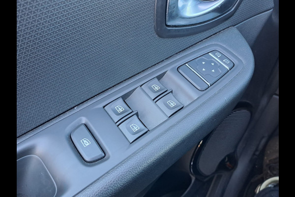 Renault Clio Estate 0.9 TCe Limited | Airco | Cruise | Navi | Trekhaak | LMV |