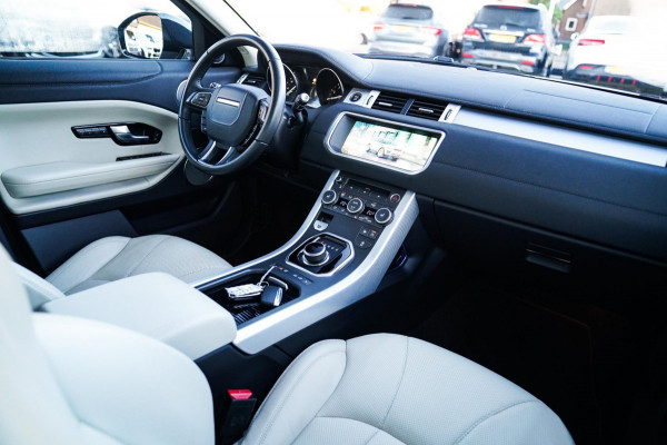 Land Rover Range Rover Evoque 2.0 Si4 HSE Dynamic | Facelift | Stoelverwarming | Memory | Luxe Leder | Meridian Sound System
