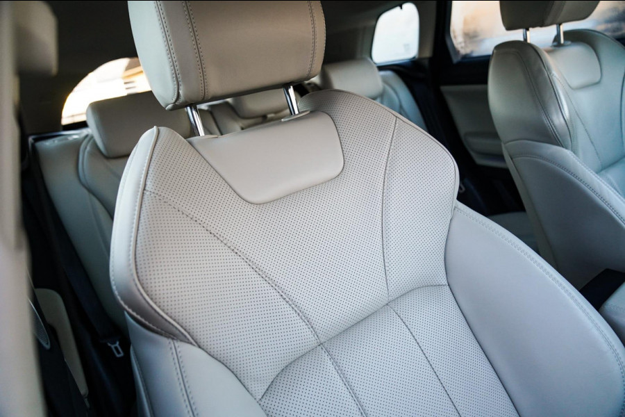 Land Rover Range Rover Evoque 2.0 Si4 HSE Dynamic | Facelift | Stoelverwarming | Memory | Luxe Leder | Meridian Sound System