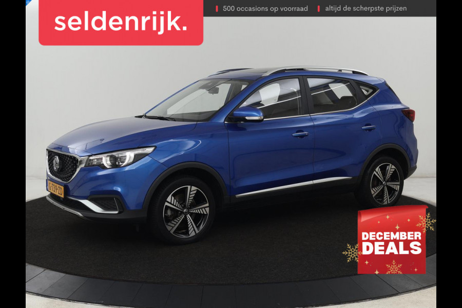 MG Mg Zs EV Luxury 45 kWh | Panoramadak | Adaptive cruise control | Climate control | Leder | Stoelverwarming | Navigatie | Camera | Carplay