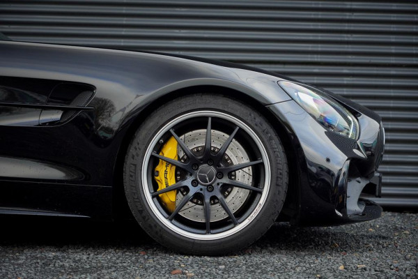 Mercedes-Benz AMG GT 4.0 R