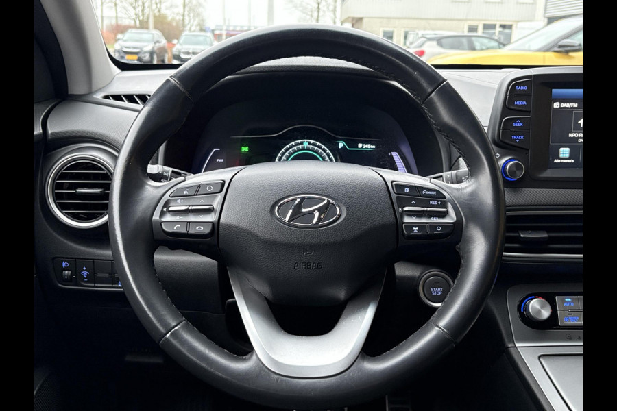 Hyundai Kona EV Comfort 39 kWh | Adaptive cruise control | Scherm met Apple Carplay/Android auto | Achteruitrijcamera