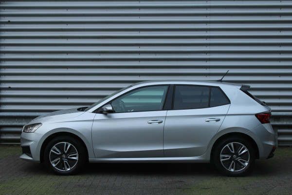 Škoda Fabia 1.0 TSI 111pk Ambition DSG7 NL-Auto NAP Airco Cruise Carplay 16"LMV