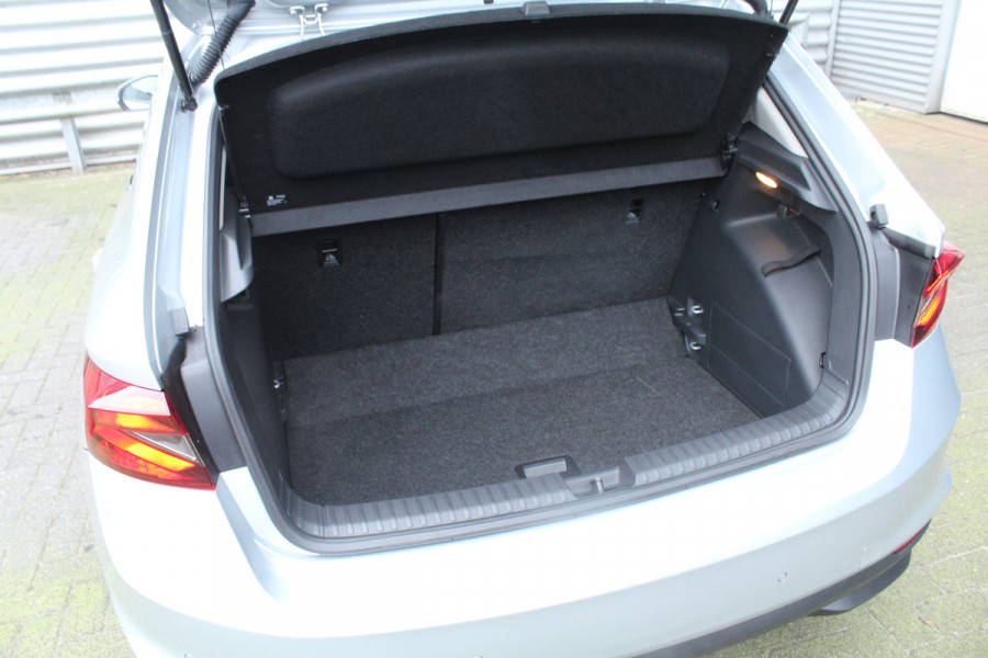 Škoda Fabia 1.0 TSI 111pk Ambition DSG7 NL-Auto NAP Airco Cruise Carplay 16"LMV