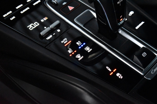 Porsche Cayenne Coupé 3.0 E-Hybrid 462pk SportDesign | Pano | Massage | 360 Camera | Stoelventilatie | Luchtvering | Bose | Orig. NL |