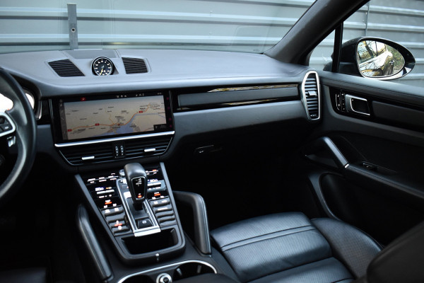 Porsche Cayenne Coupé 3.0 E-Hybrid 462pk SportDesign | Pano | Massage | 360 Camera | Stoelventilatie | Luchtvering | Bose | Orig. NL |