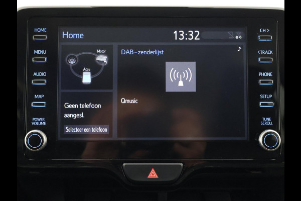 Toyota Yaris Cross 1.5 HYBRID BI-TONE PACK GARANTIE 11-2033 BIJNA 2024.CLIMA.CRUISE ADAPTIEF. PARKEER CAMERA.