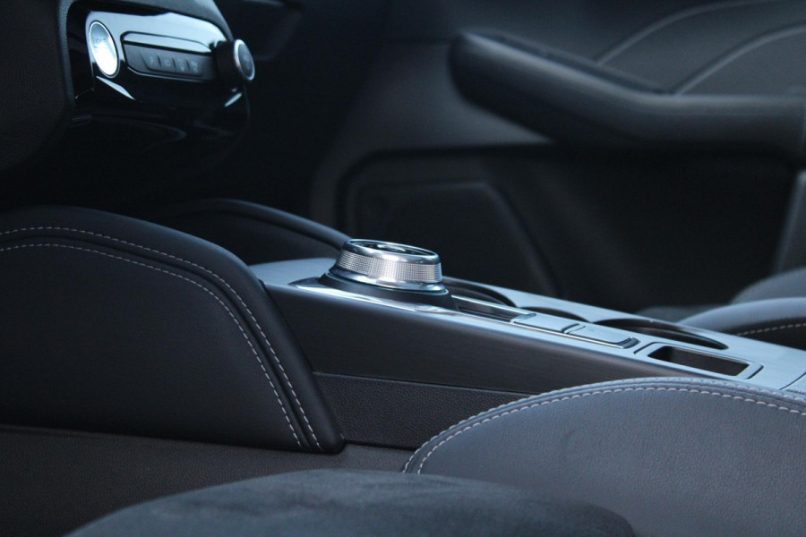 Ford Kuga 2.5 FHEV Active X 190pk | Driver Assistance Pack | Technology Pack | Winterpack | Panoramadak | All Weather Banden | Geen stekker nodig