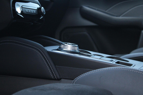 Ford Kuga 2.5 FHEV Active X 190pk | Driver Assistance Pack | Technology Pack | Winterpack | Panoramadak | All Weather Banden | Geen stekker nodig