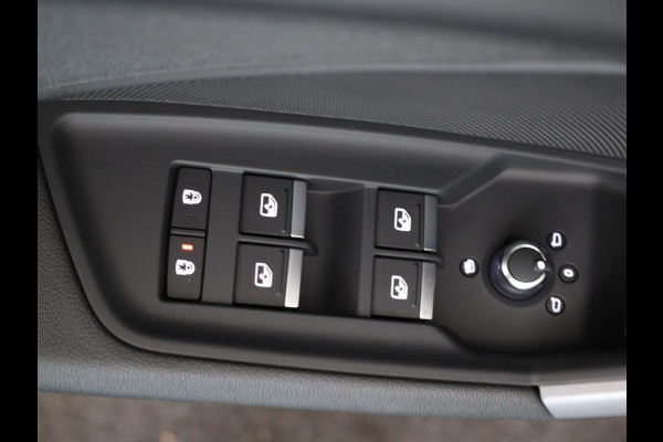 Audi A3 Sportback 35 TFSI Advanced edition 150 pk S-tronic | Verlengde garantie | Navigatie | Parkeersensoren (Park assist) | Achteruitrijcamera | Adaptieve cruise control |