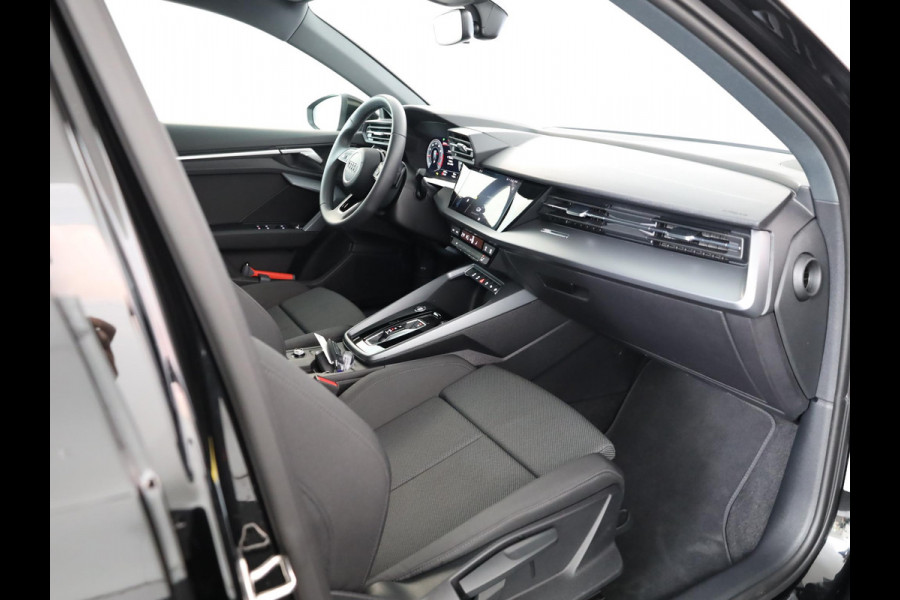 Audi A3 Sportback 35 TFSI Advanced edition 150 pk S-tronic | Verlengde garantie | Navigatie | Parkeersensoren (Park assist) | Achteruitrijcamera | Adaptieve cruise control |