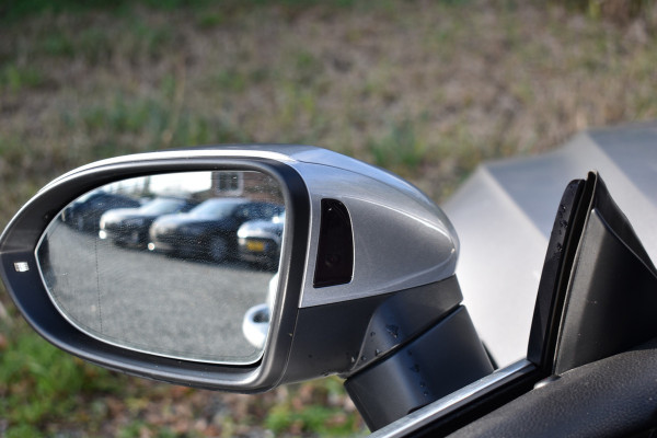 Volkswagen Arteon 2.0 TSI 190PK DSG R-LINE BUSINESS LEDER/CAMERA/VIRTUAL