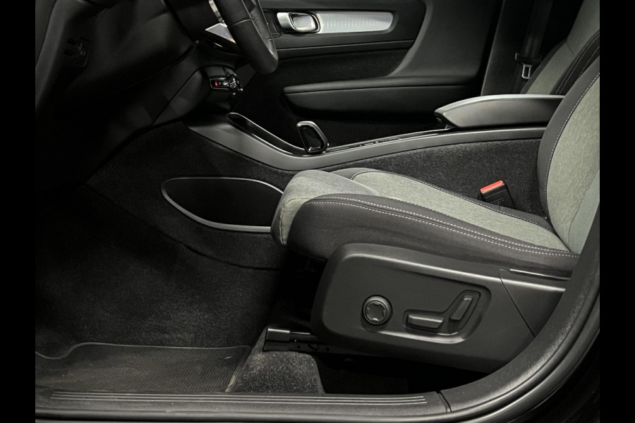 Volvo XC40 T4 RECHARGE PLUS DARK Trekhaak | Stoel-/stuurverwarming | Cruise control | Achteruitrij camera | Carplay