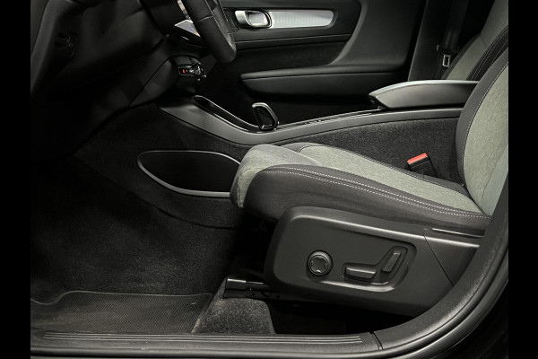 Volvo XC40 T4 RECHARGE PLUS DARK Trekhaak | Stoel-/stuurverwarming | Cruise control | Achteruitrij camera | Carplay