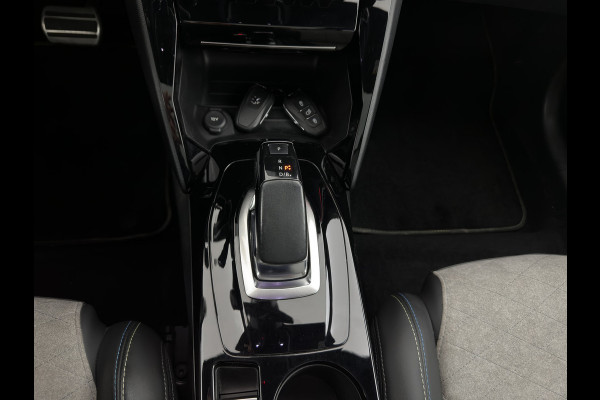 Peugeot e-208 EV GT 350 50 kWh [ 3-Fase ] {SOH-100%} (INCL-BTW) *PANO | FULL-LED | DIGI-COCKPIT | BLINDSPOT | CAMERA | LEATHER-ALCANTARA | AMBIENT-LIGHT | NAVI-FULLMAP | LANE-ASSIST | KEYLESS | DAB | CCS-FASTLOADER | HEATED-SPORTSEATS | 17"ALU*