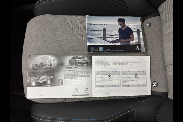 Peugeot e-208 EV GT 350 50 kWh [ 3-Fase ] {SOH-100%} (INCL-BTW) *PANO | FULL-LED | DIGI-COCKPIT | BLINDSPOT | CAMERA | LEATHER-ALCANTARA | AMBIENT-LIGHT | NAVI-FULLMAP | LANE-ASSIST | KEYLESS | DAB | CCS-FASTLOADER | HEATED-SPORTSEATS | 17"ALU*