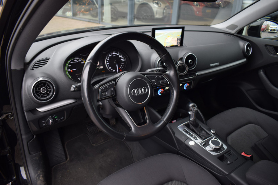 Audi A3 Sportback 1.4 e-tron Pro Line plus | Stoelverwarming | Climate | Cruise | 17” LM