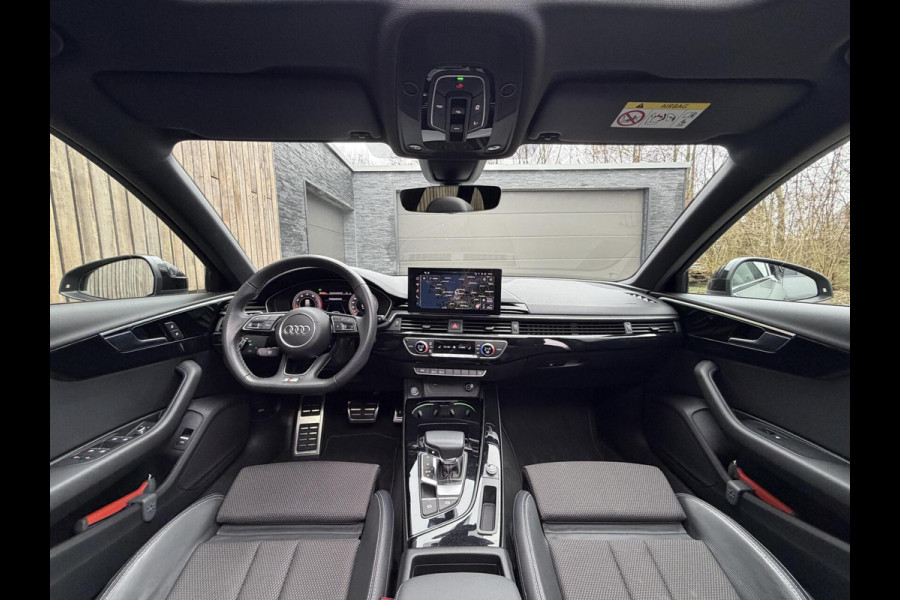 Audi A4 Avant 35 TFSI Competition S line Automaat | Panoramadak | Sfeerverlichting | LED verlichting | Climate & cruise control | Trekha