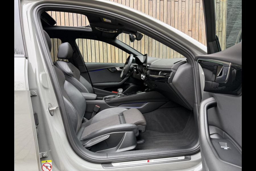 Audi A4 Avant 35 TFSI Competition S line Automaat | Panoramadak | Sfeerverlichting | LED verlichting | Climate & cruise control | Trekha