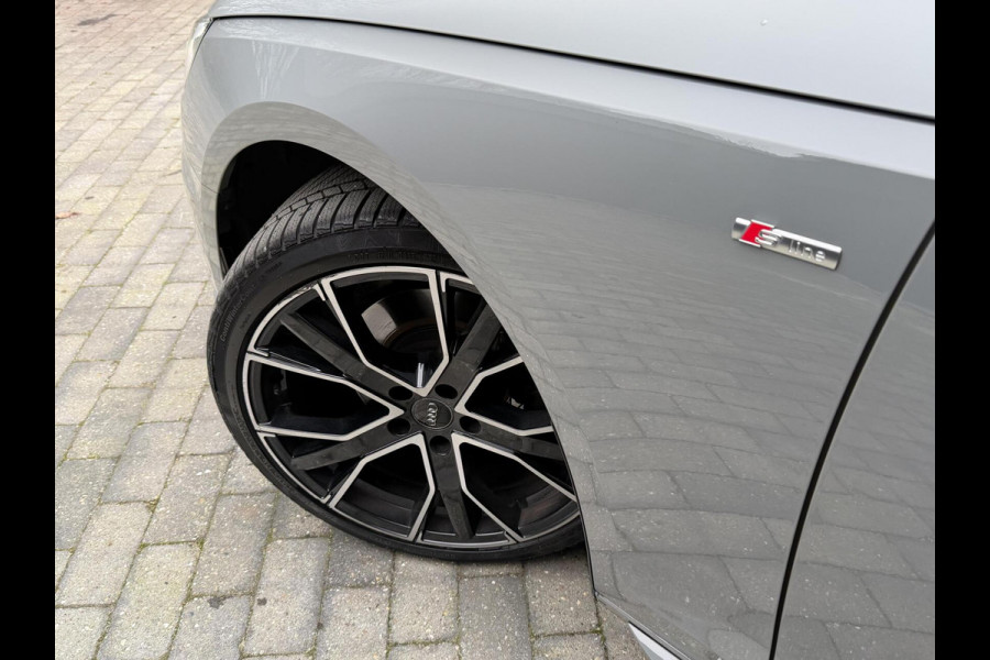 Audi A4 Avant 35 TFSI Competition S line Automaat | Panoramadak | Sfeerverlichting | LED verlichting | Climate & cruise control | Trekha