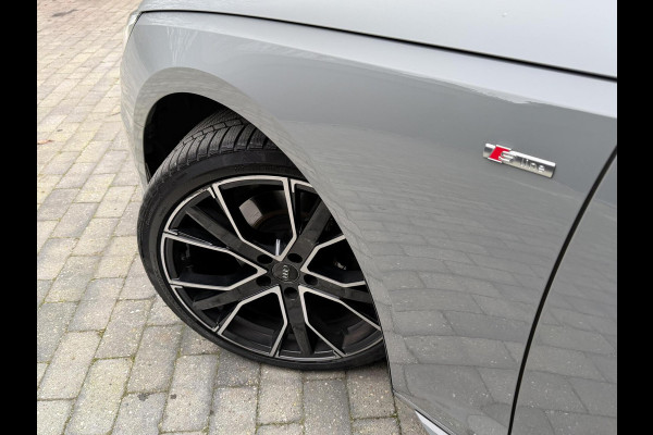 Audi A4 Avant 35 TFSI Competition S line Automaat | Panoramadak | Sfeerverlichting | LED verlichting | Climate & cruise control | Trekha