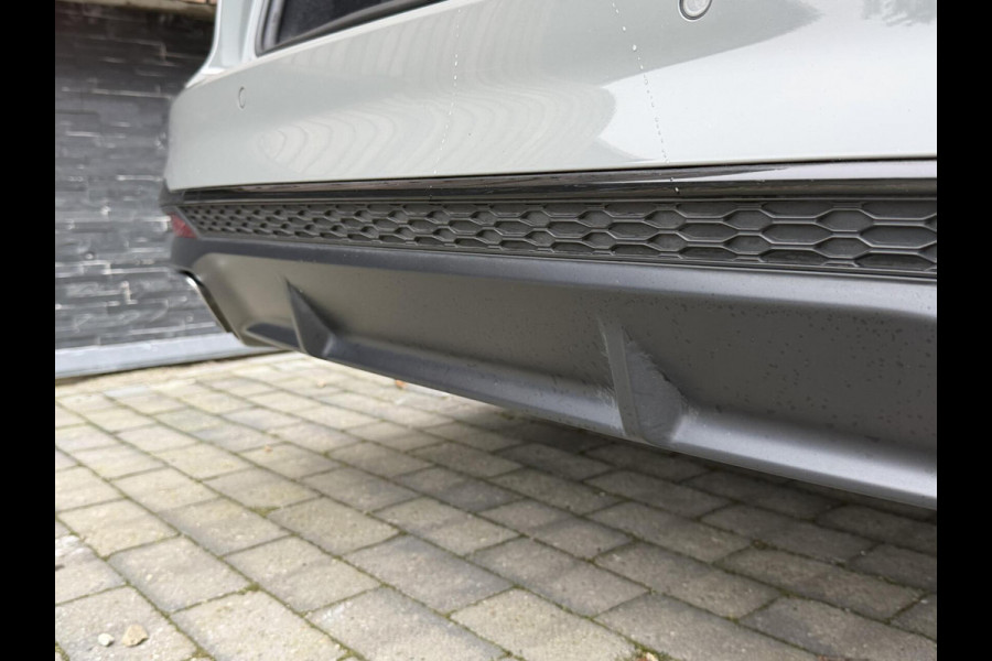 Audi A4 Avant 35 TFSI Competition S line Automaat | Panoramadak | Sfeerverlichting | LED verlichting | Climate & cruise control | Trekha