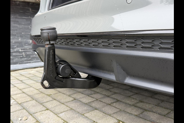 Audi A4 Avant 35 TFSI Competition S line Automaat | Panoramadak | Sfeerverlichting | LED verlichting | Climate & cruise control | Trekha