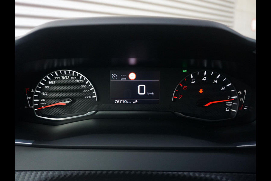 Peugeot 2008 1.2 PureTech Allure Trekhaak