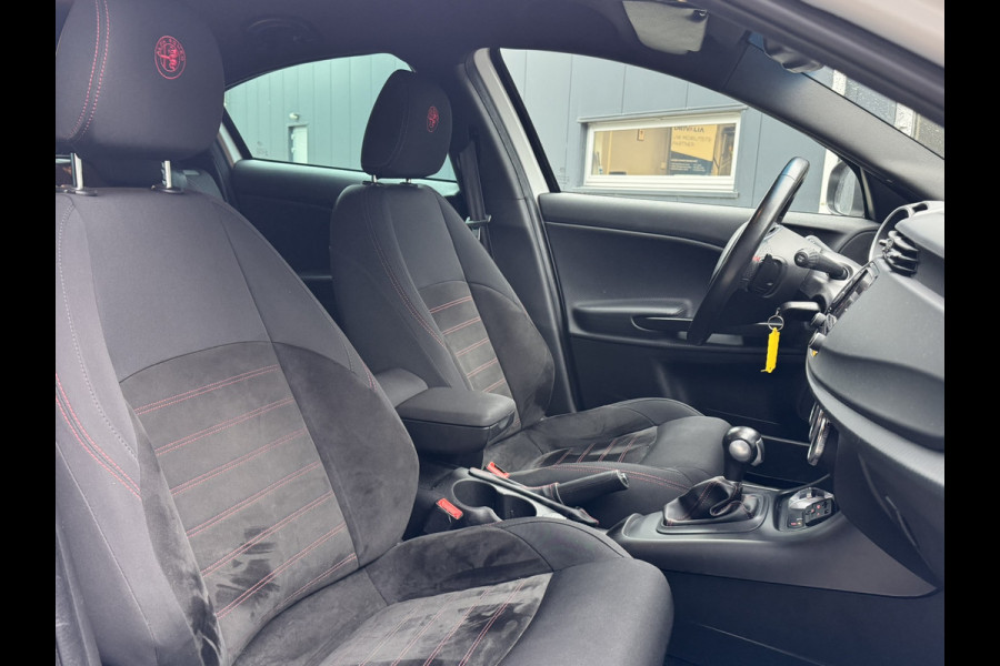 Alfa Romeo Giulietta 1.6 JTDm Sport | Meer foto's volgen!