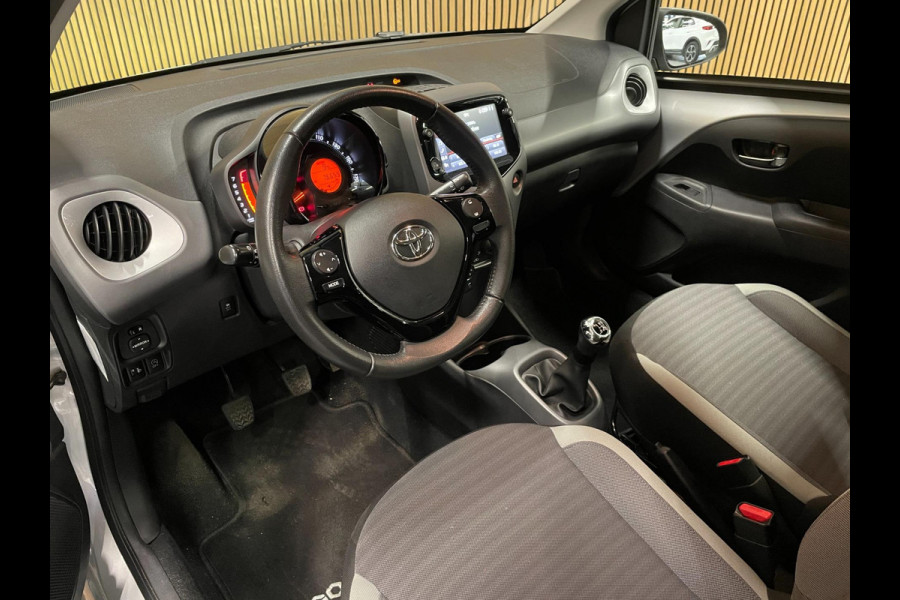 Toyota Aygo 1.0 VVT-i x-play|APPLE CARPLAY,ANDROID AUTO|CAMERA|AIRCO|CRUISE CONTROL|5-DEURS|1e EIGENAAR|NL-AUTO|NAP|DEALER ONDERH|