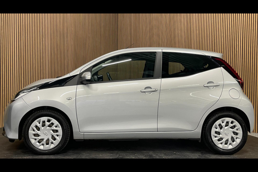 Toyota Aygo 1.0 VVT-i x-play|APPLE CARPLAY,ANDROID AUTO|CAMERA|AIRCO|CRUISE CONTROL|5-DEURS|1e EIGENAAR|NL-AUTO|NAP|DEALER ONDERH|