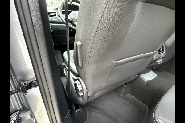 Volkswagen T-Roc 1.5 TSI DSG 150pk Acc|Camera|CarPlay|IQ_Light|Navi