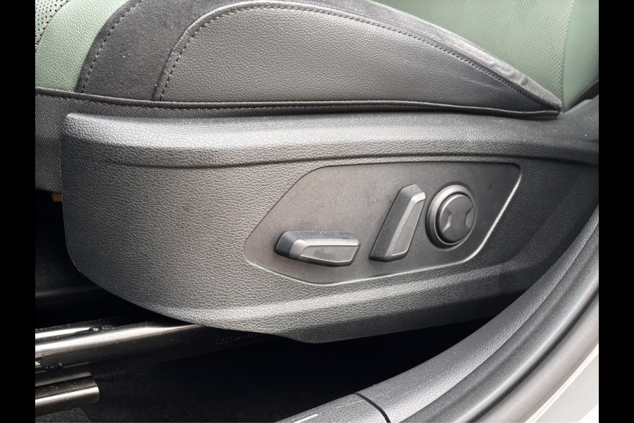 Kia Sportage 1.6 T-GDi Hybrid Dark Edition