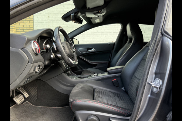 Mercedes-Benz CLA-Klasse Shooting Brake 220 4MATIC AMG-Line | Navi | CarPlay | Night Pakket | Elek. Achterklep | 18 inch