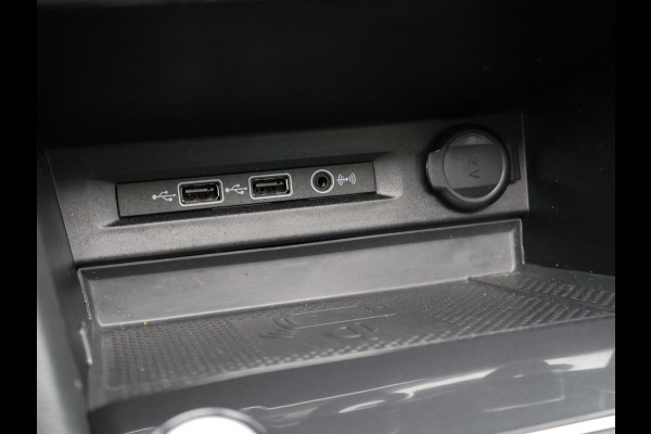 Volkswagen Tiguan Allspace 1.5 TSI AUTOMAAT.7 ZITS.GARANTIE 10-2030* PANODAK .PDC V+A. APPLE/ANDROID. STOELVERWARMING ETC ETC